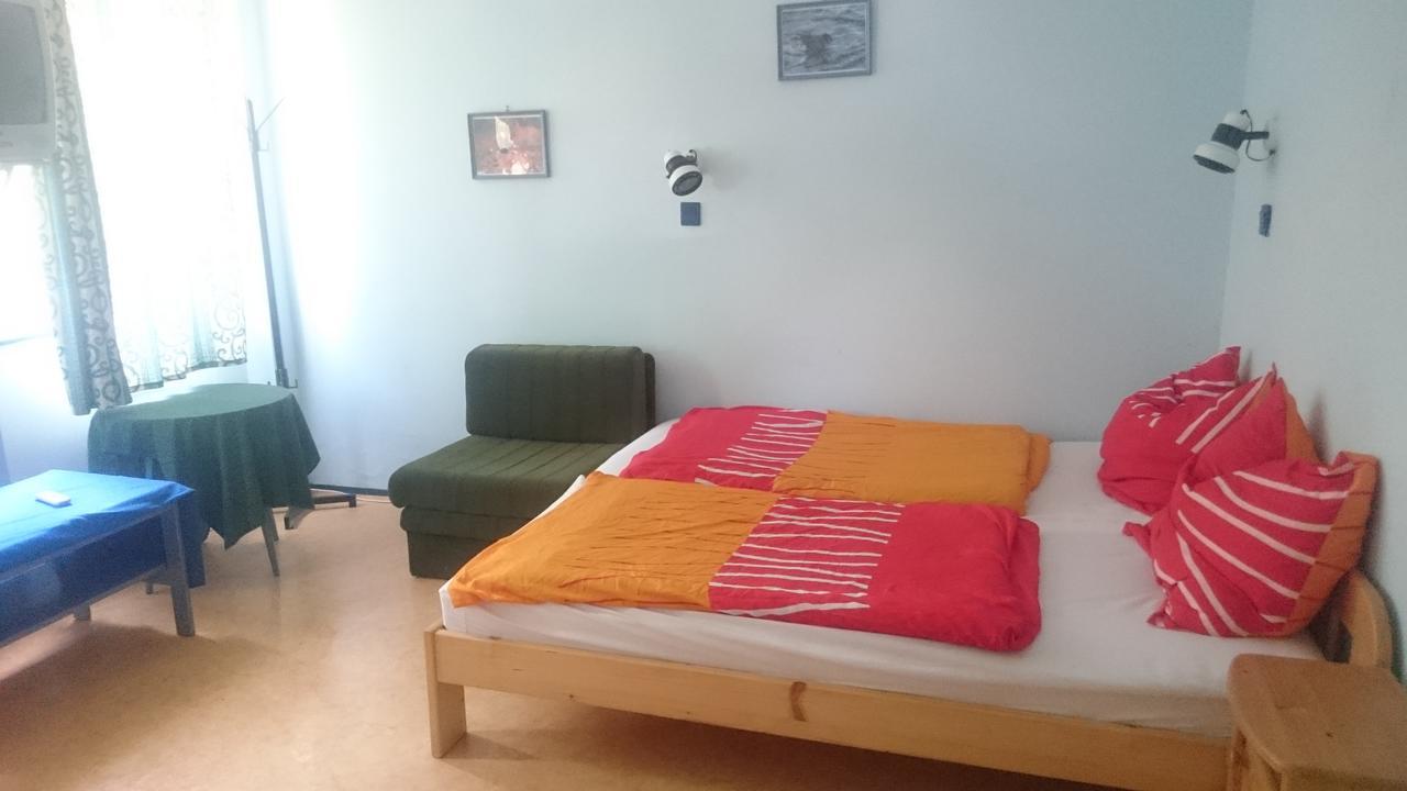 Piccolo Panzio Bed and Breakfast Balatonfenyves Exteriör bild